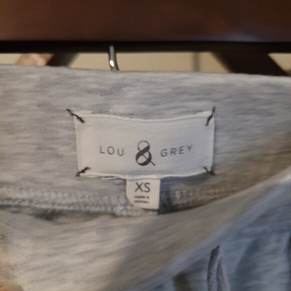 Lou & Grey Super Soft Gray Lounge Pants SZ XS - Picture 3 of 5